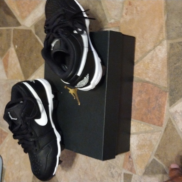 NWT Jordon 1 Low Youth Cleat size 4.5Y - Picture 5 of 9